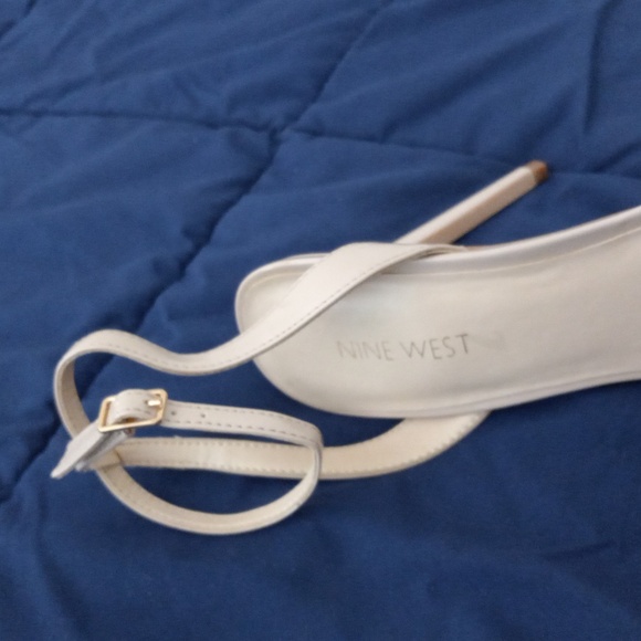 Nine West Heels Size 10M - Picture 5 of 16